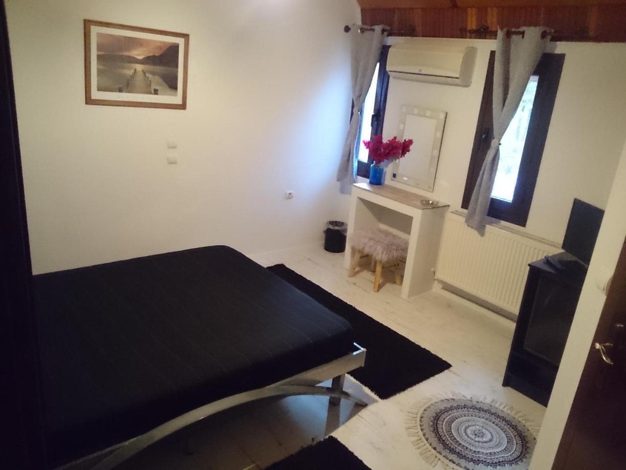 Oasi Otel Káto Loutrákion Dış mekan fotoğraf