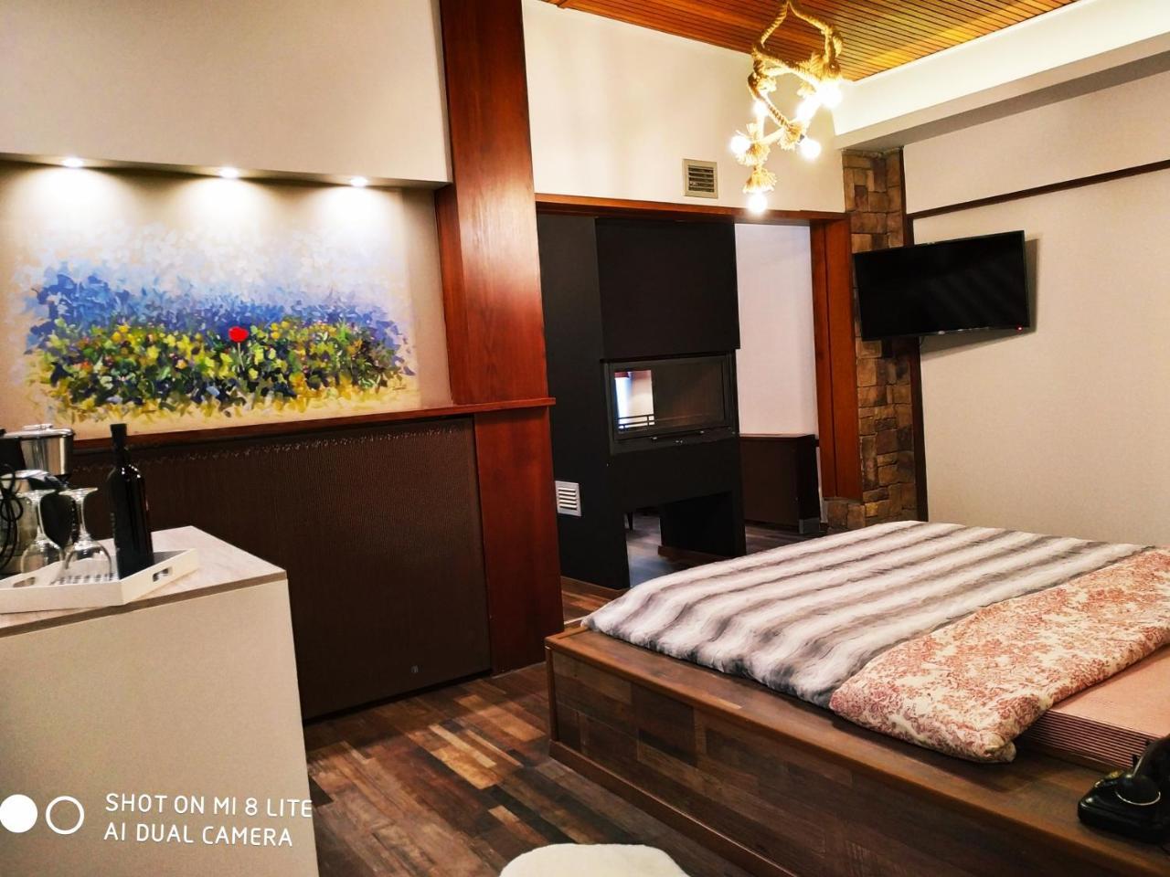 Oasi Otel Káto Loutrákion Dış mekan fotoğraf